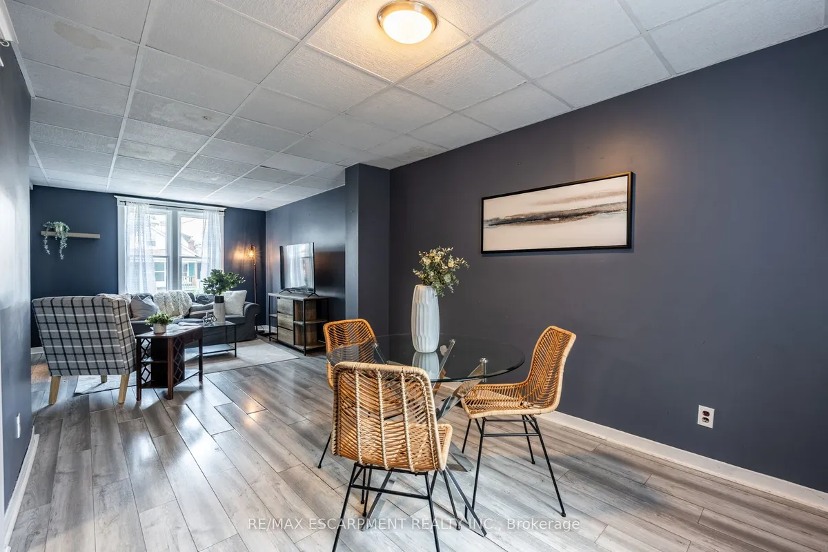 52 Connaught Avenue, ON L8L 6Y8