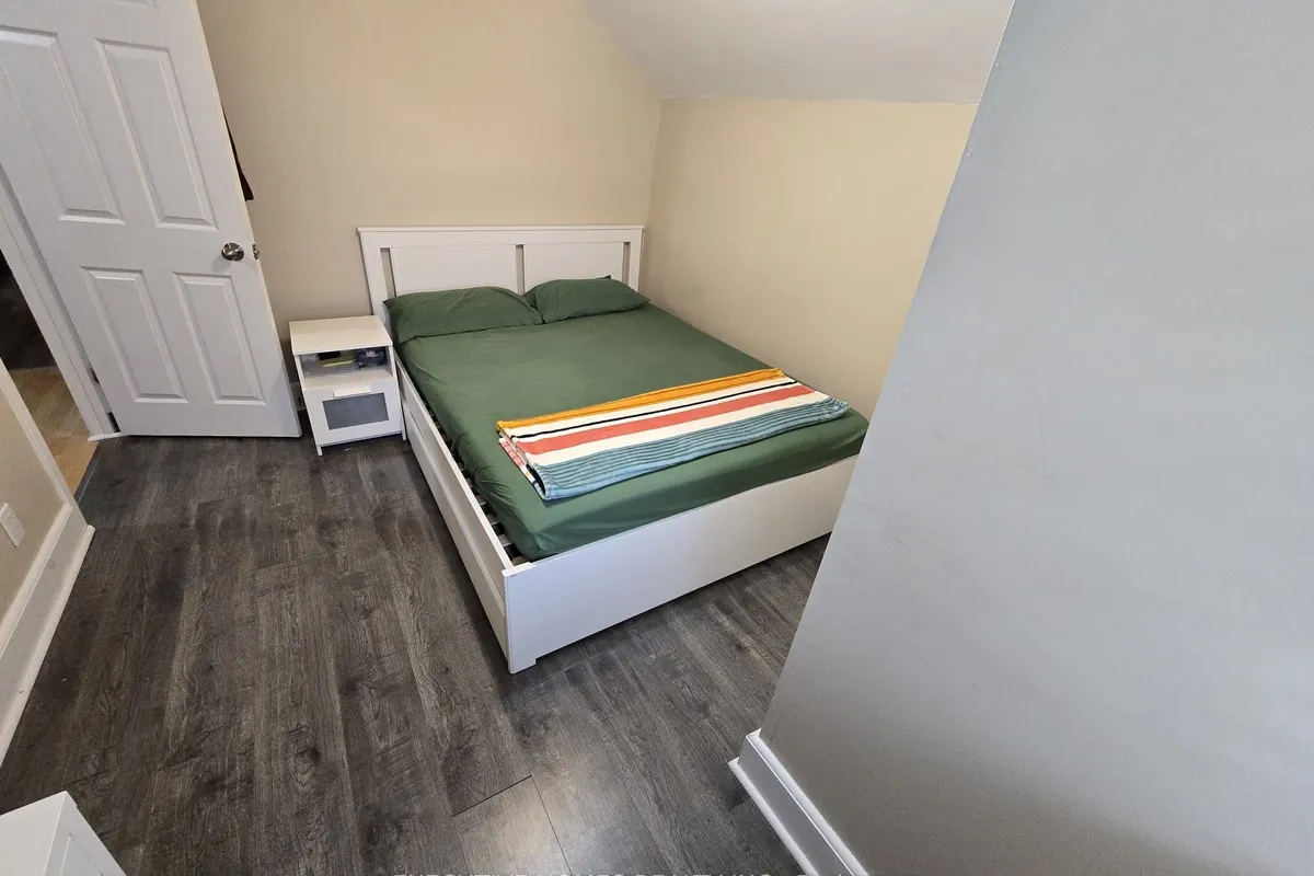 19 Cedar Street, ON K8P 3L8