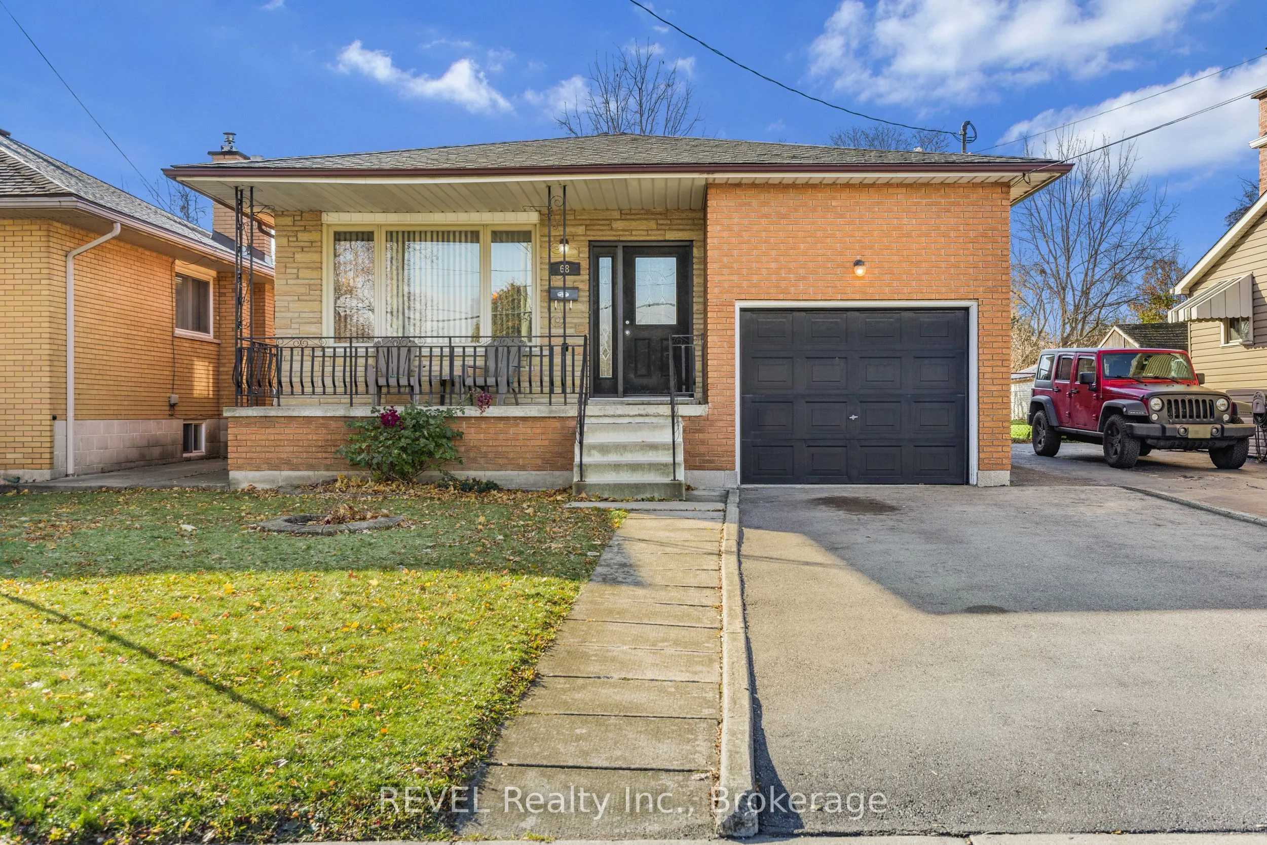 68 Hixon Road, ON L8K 2B7
