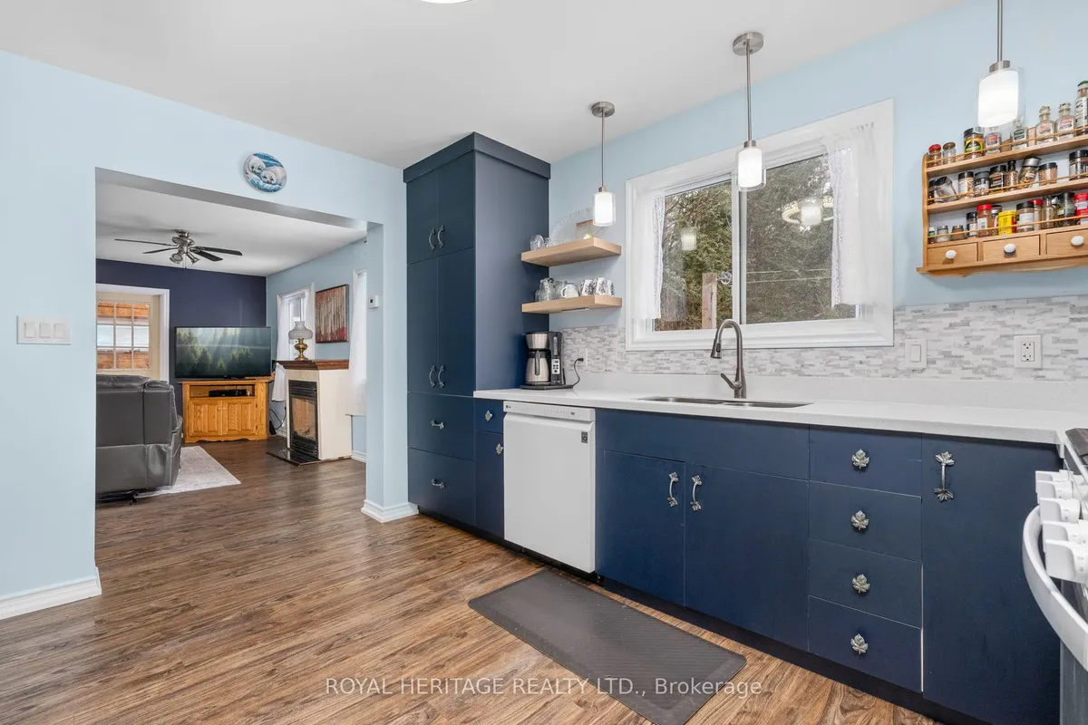 290 South Waseosa Lake Road, ON P1H 2N5