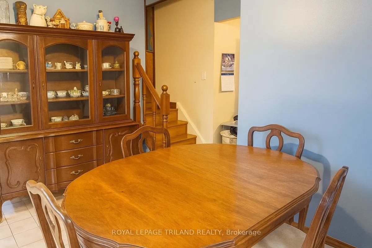 76 DUDLEY Crescent, ON N6E 1S5