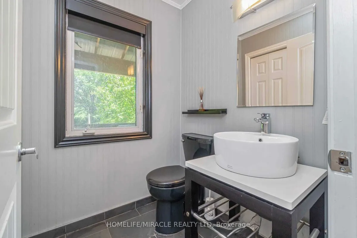 5607 Tenth Line, ON N0B 1T0