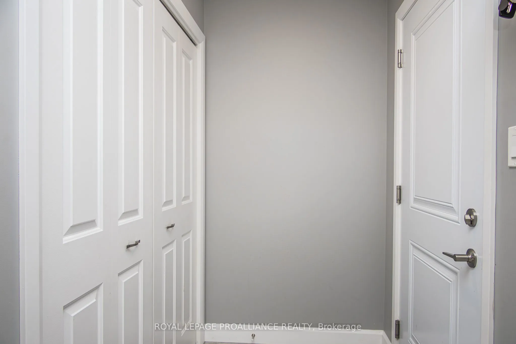 64 College Street, ON K8V 1P9