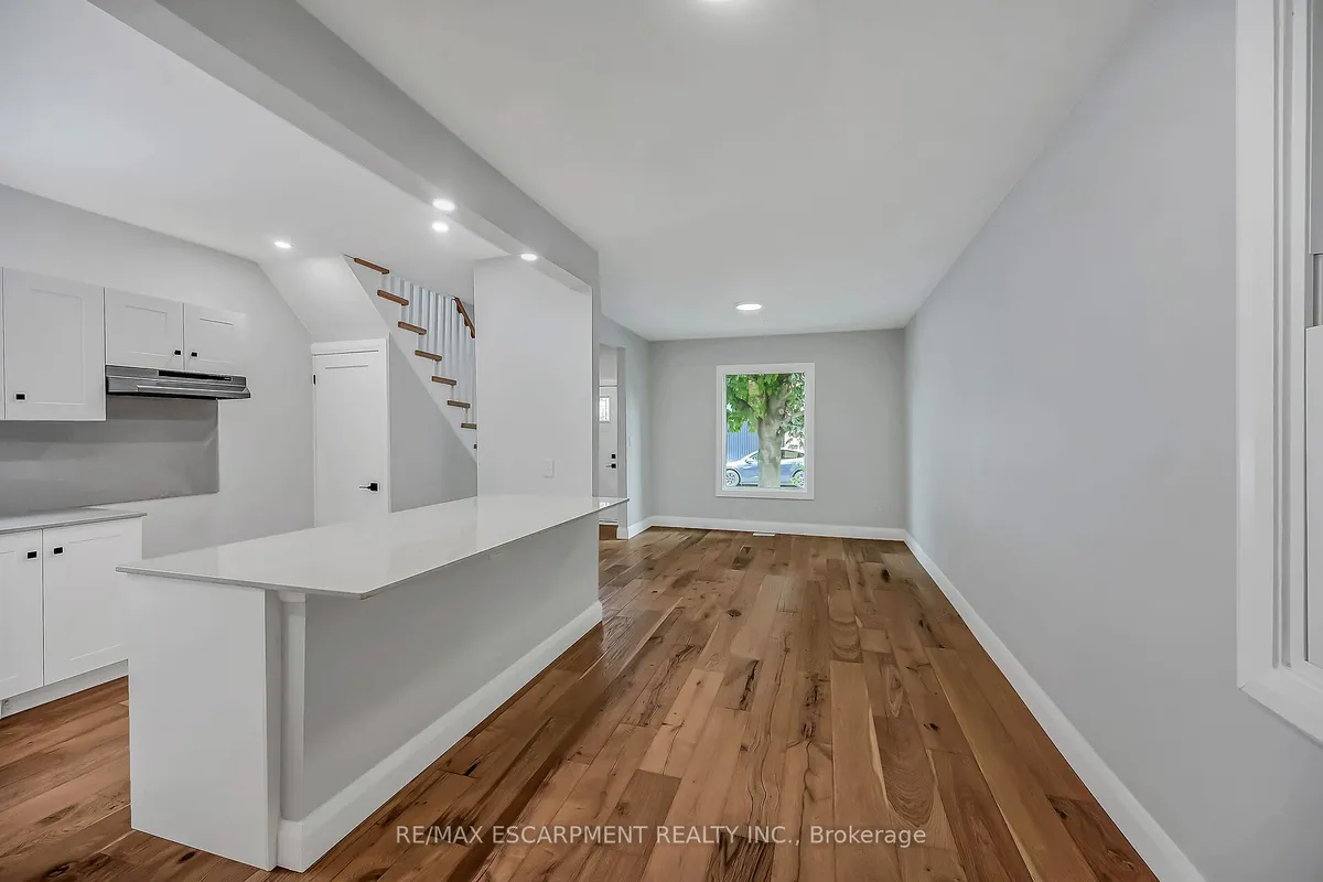 193 Glendale Avenue, ON L8L 7K2