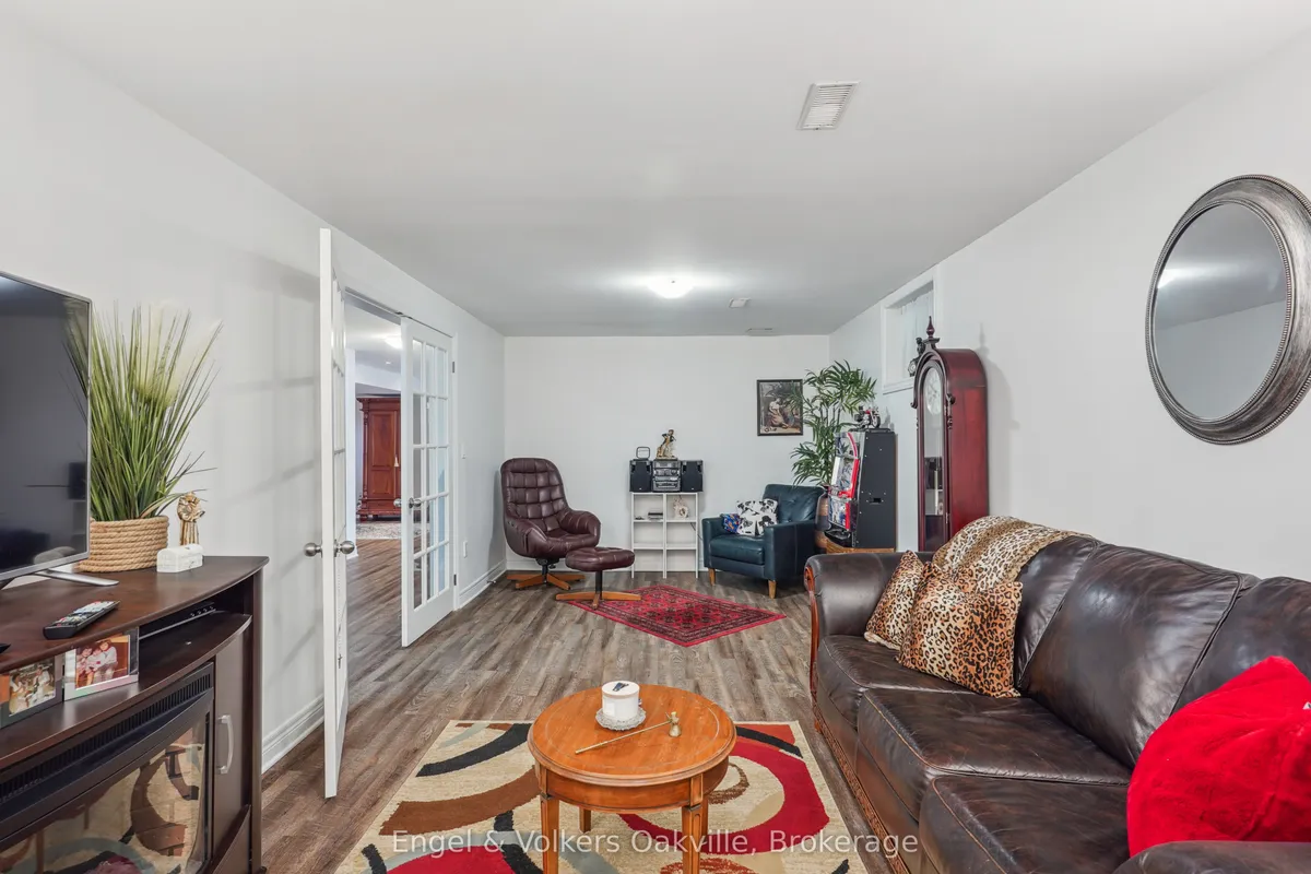 339 Wellbrook Avenue, ON L3C 7N3