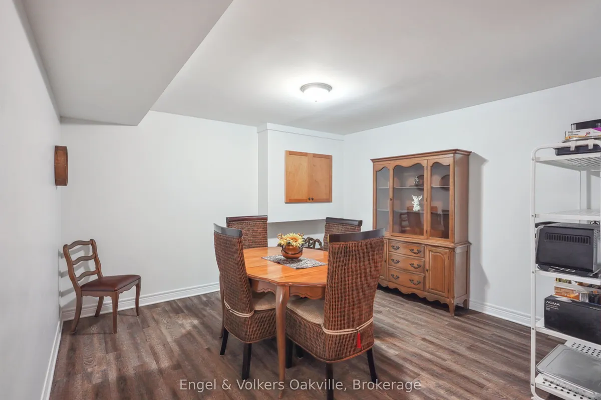 339 Wellbrook Avenue, ON L3C 7N3