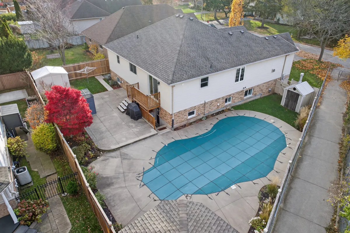 9 Tunbridge Crescent, ON L3M 2V8