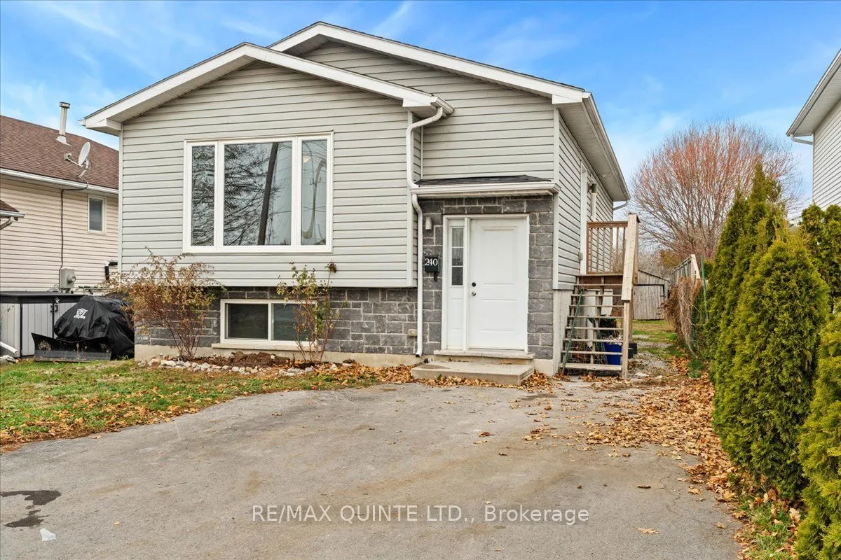 240 College Street, ON K8N 2V9