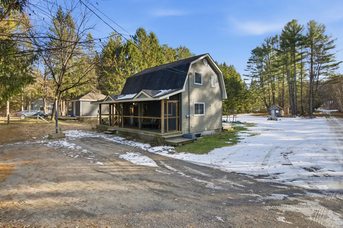 185 Muskoka Rd 10 Road, ON P0B 1L0