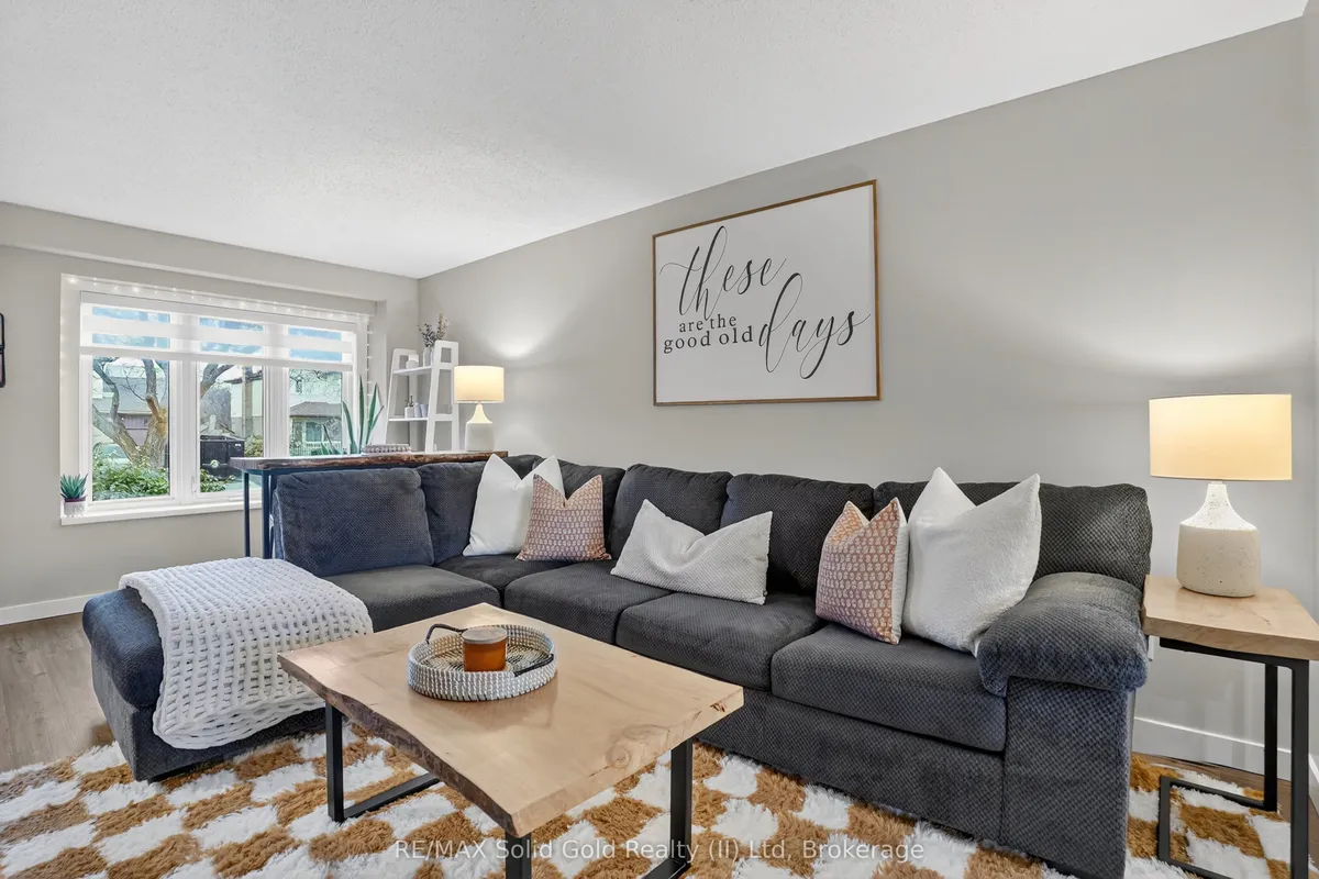 23 Rushbrook Drive, ON N2E 3C1