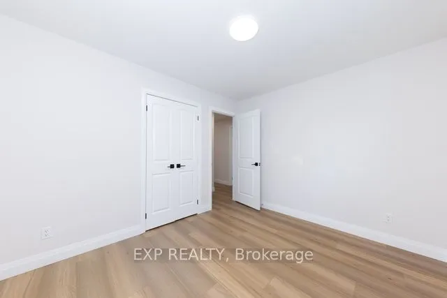 121 Ingleside Drive, ON N2M 2G9