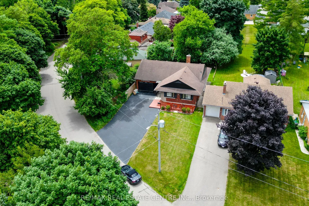 271 Bedford Road, ON N2G 3A7