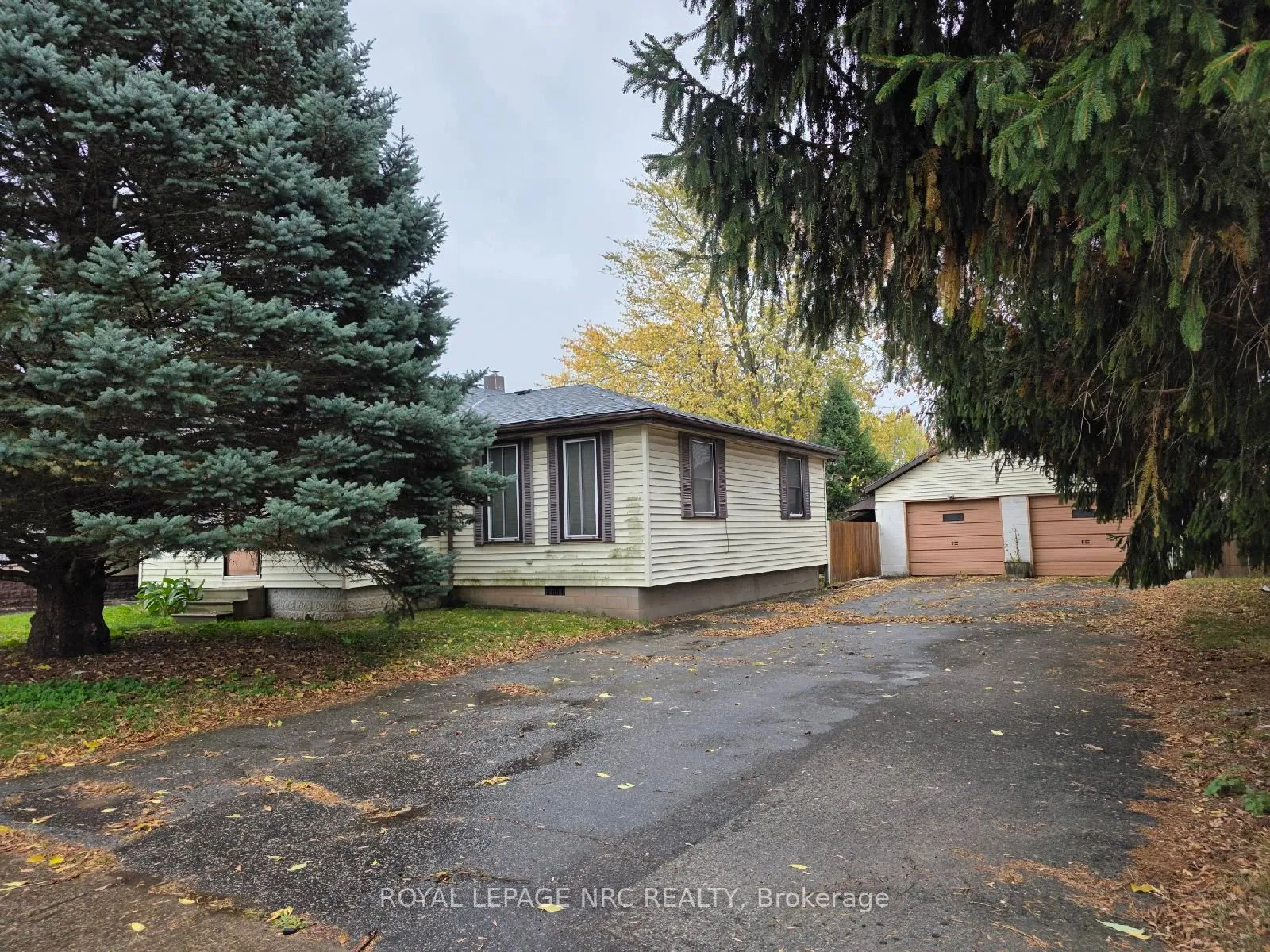 6414 Taylor Street, ON L2G 2G1