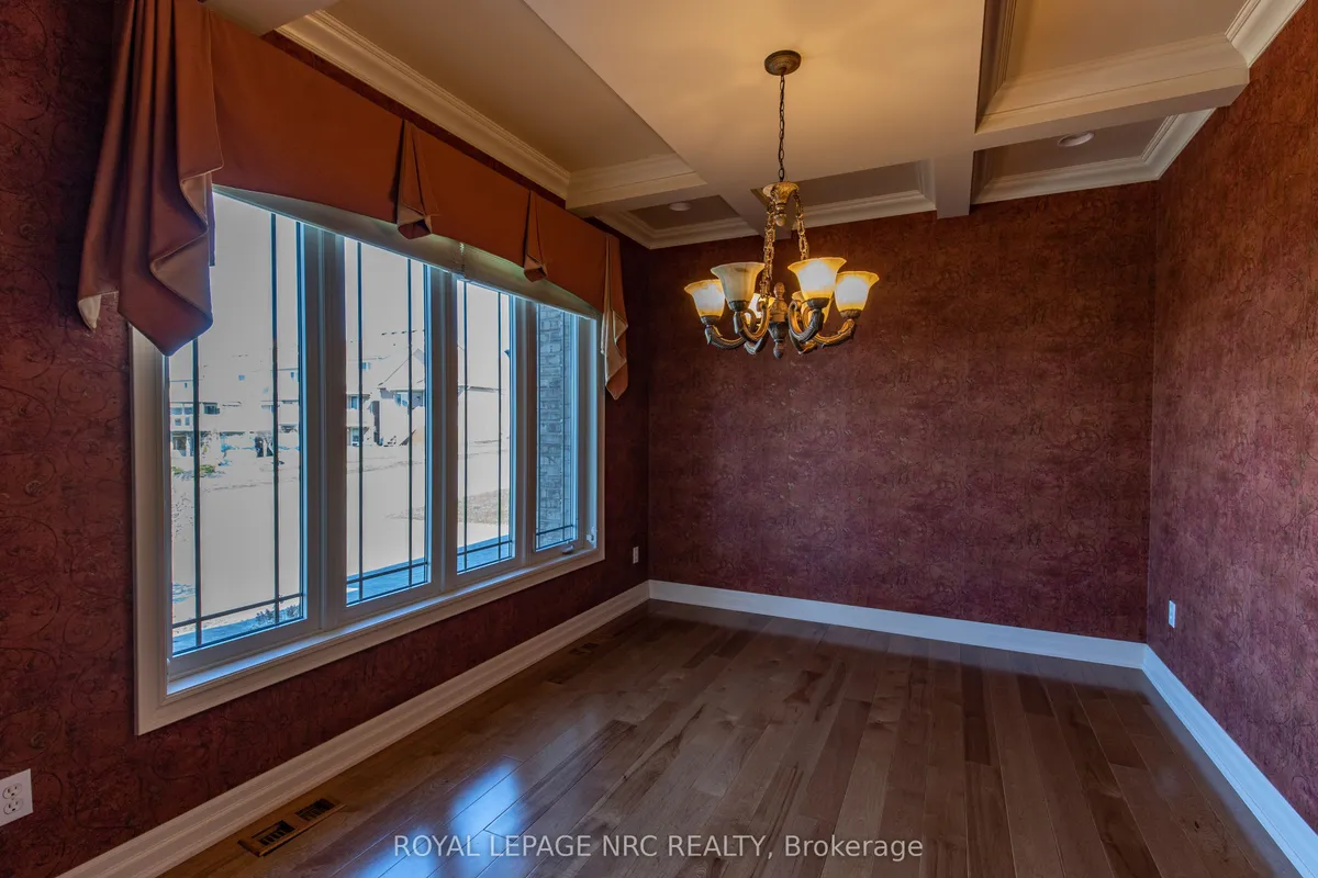 6 Muirfield Trail, ON L3B 6G7