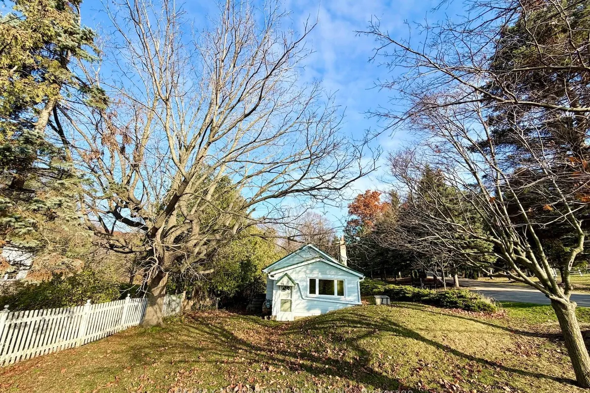 96 Ridge Road, ON L3M 4E7