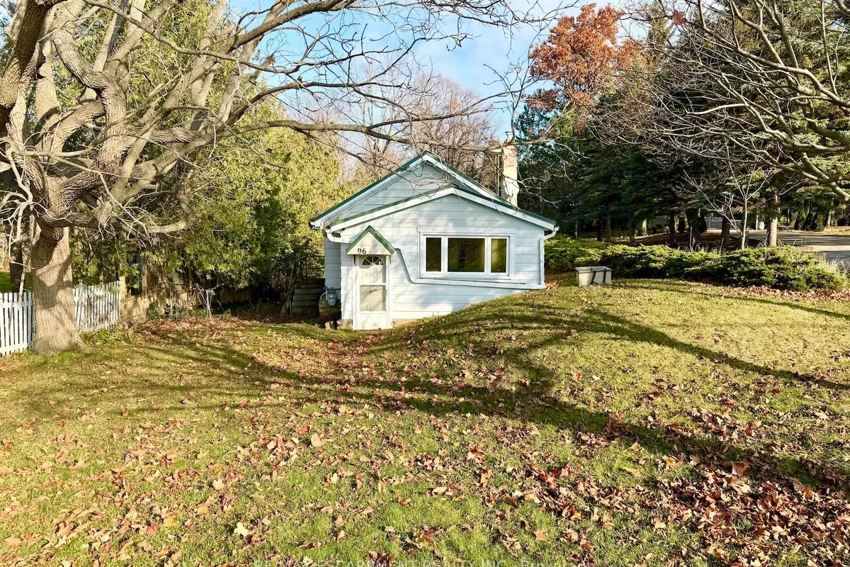 96 Ridge Road, ON L3M 4E7