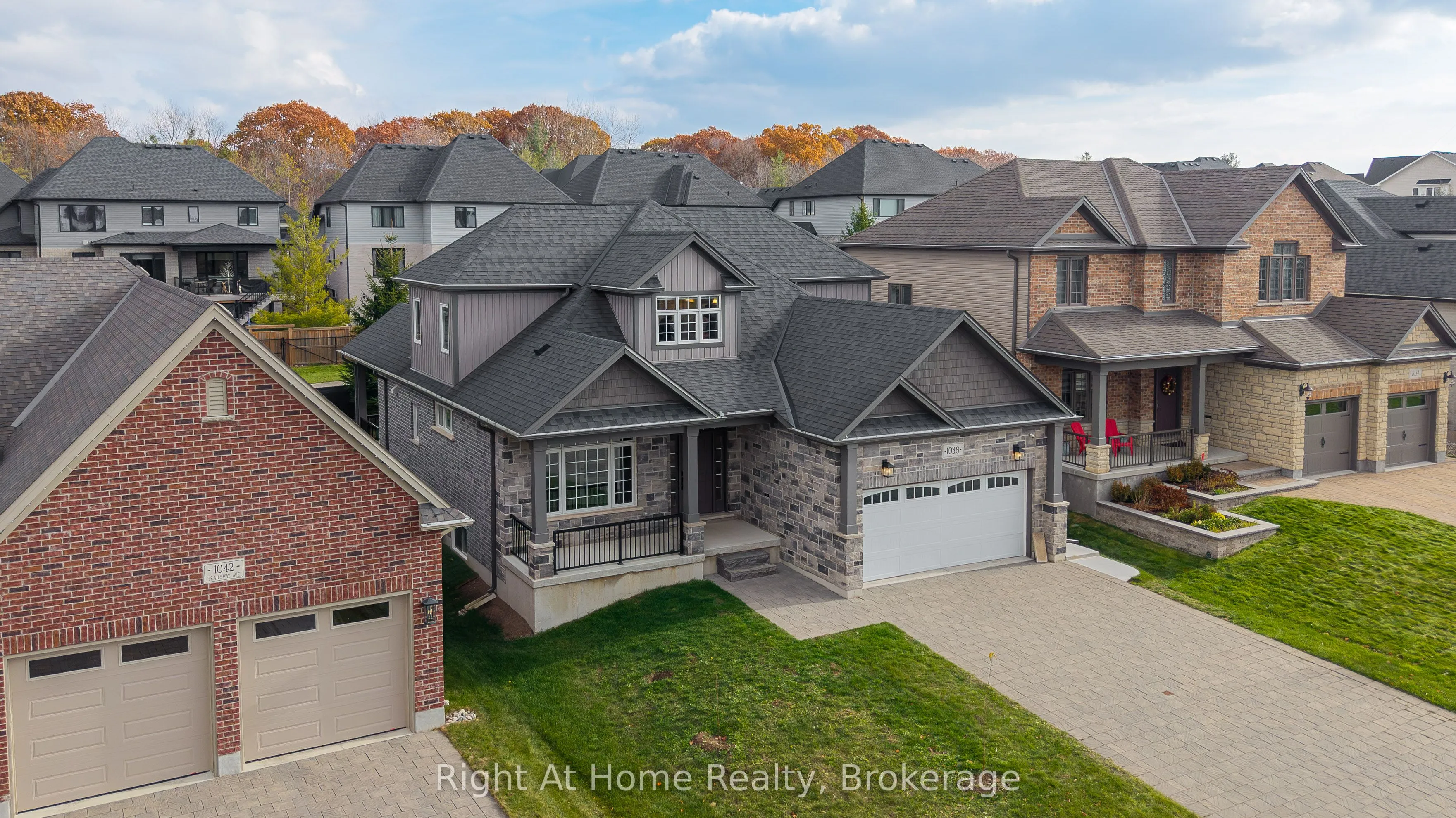 1038 Trailsway Avenue, ON N6K 0J2