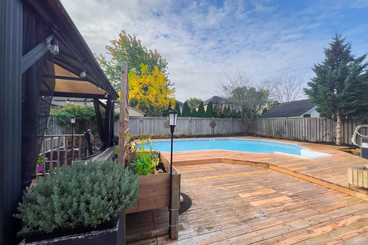 4908 Drake Avenue, ON L3J 0E9