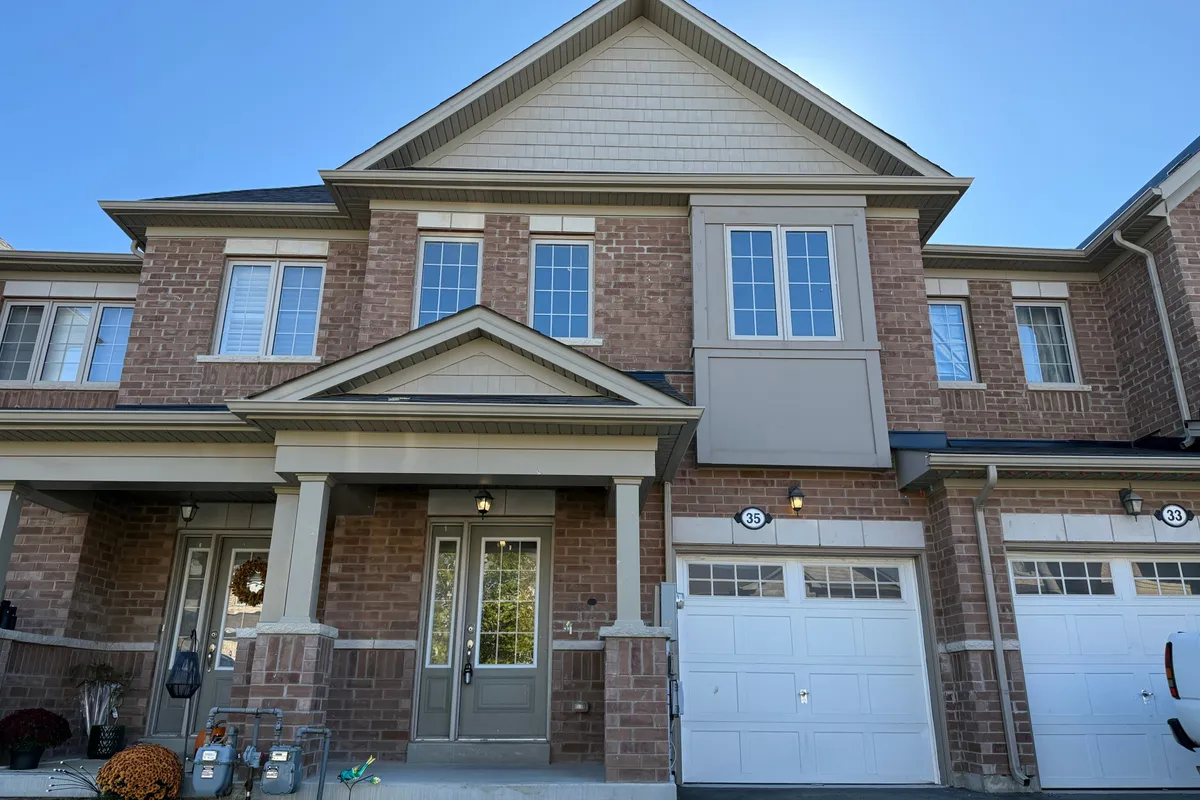 35 Sparkle Drive, ON L2V 0H2