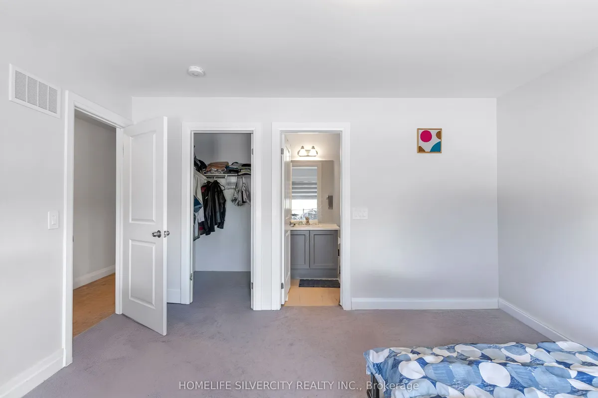 34 Mckay Avenue, ON K9V 0R2