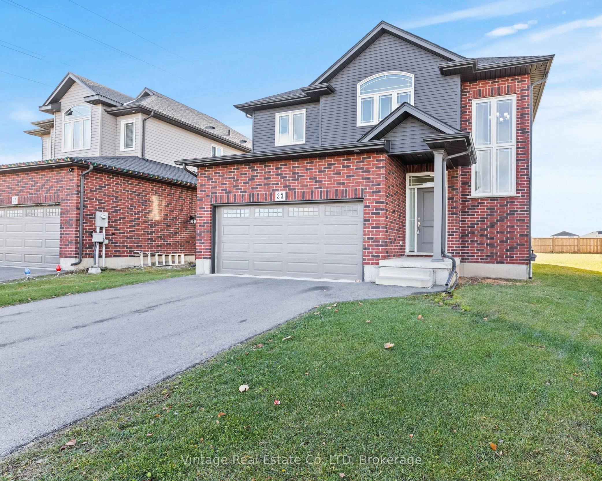 Detached 4 bedroom 4 bathroom at 33 Cinnamon Street in Thorold - MLS# X12570838