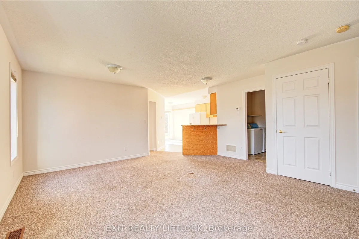 569 Garbutt Terrace, ON K9H 7S9