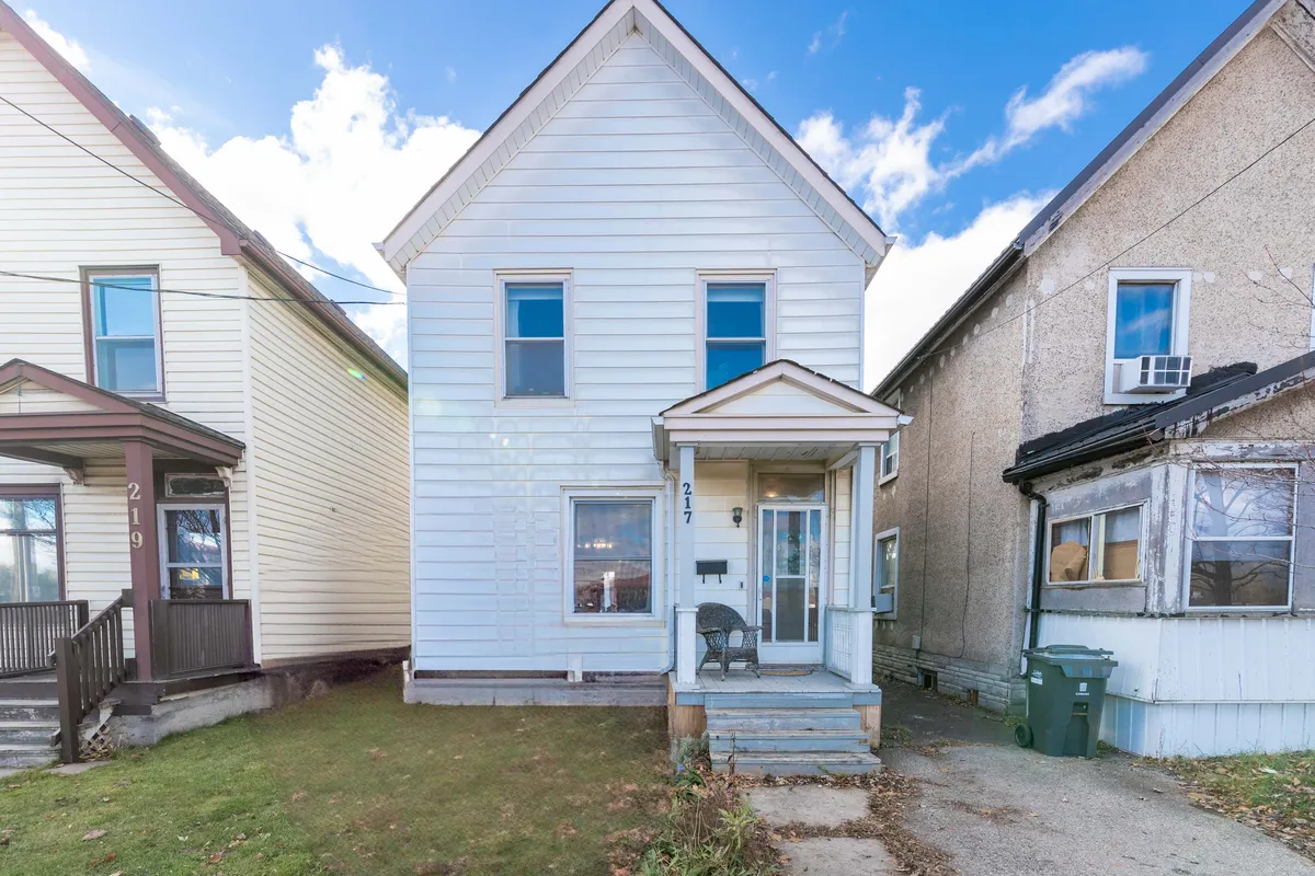 217 Victoria Road, ON N1E 5P9