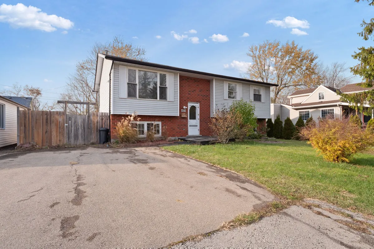 403 Parkdale Avenue, ON L2A 5A7