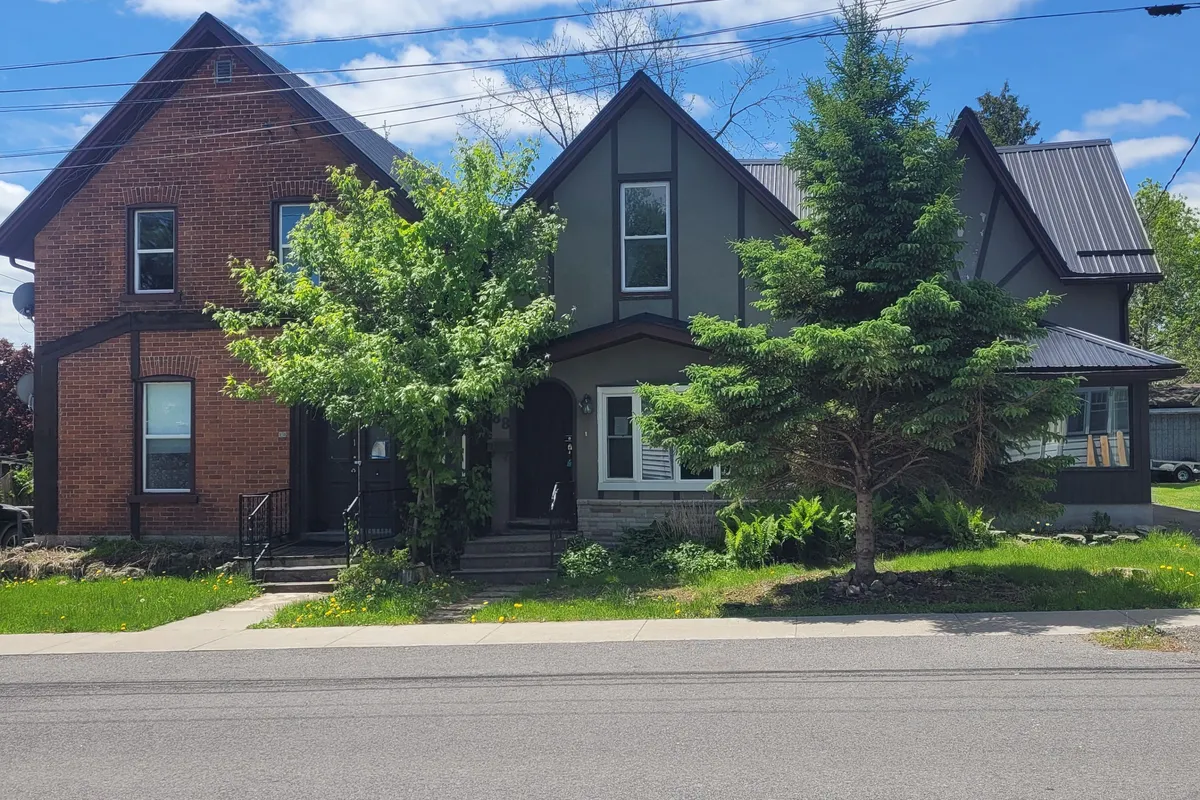 88 West Street, ON K7R 2P2