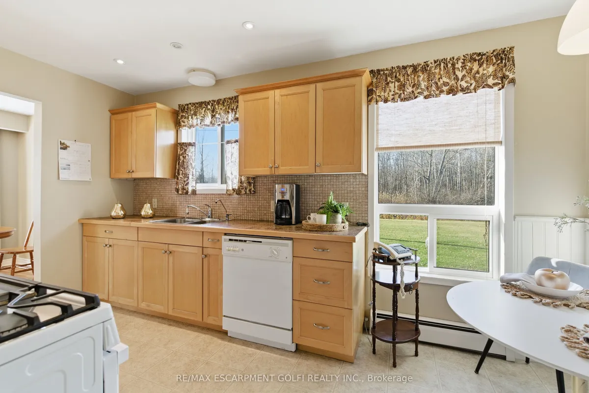 Detached kitchen at 2540 MERRITT Road Thorold