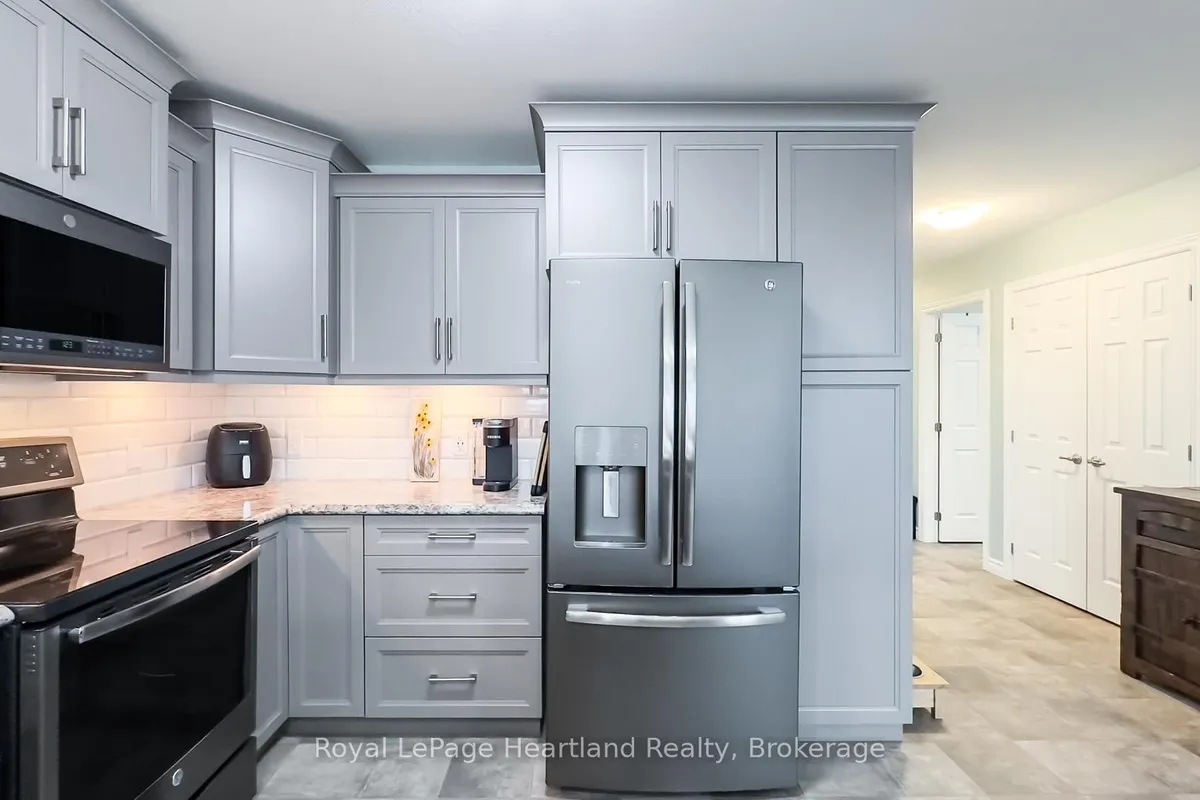 80 LAKE BREEZE Drive, ON N7A 0B9