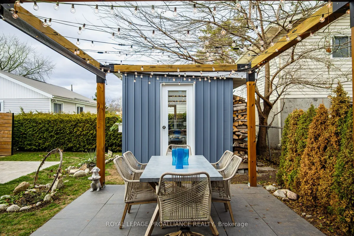 37 Leopold Street, ON K8V 2K1