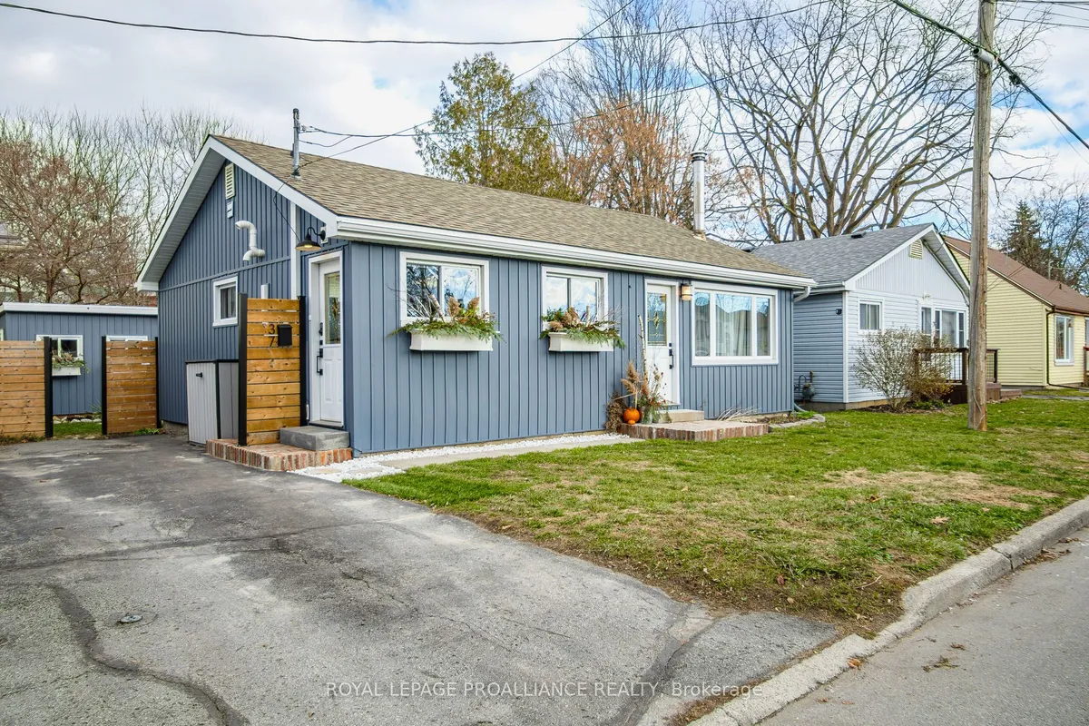 37 Leopold Street, ON K8V 2K1