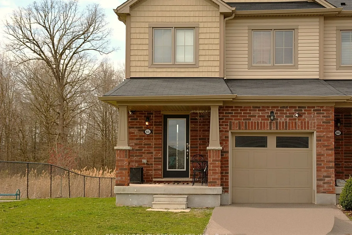 8685 Dogwood Crescent, ON L2H 2Y6