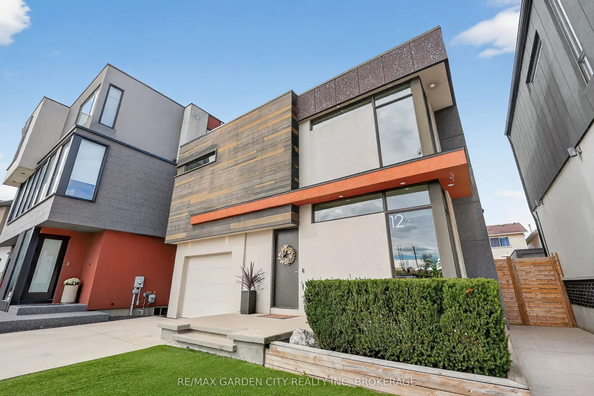 Detached 3 bedroom 4 bathroom at 12 1/2 BEAMER Court in Thorold - MLS# X12574462