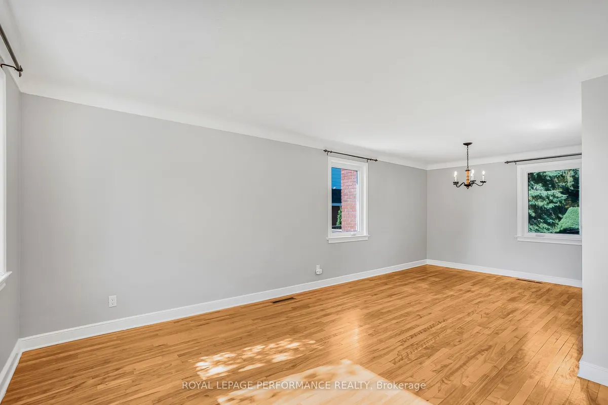 1315 Kilborn Avenue, ON K1H 6L2