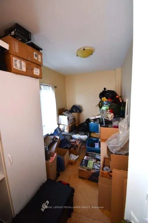 206 College Street, ON K8N 2V7