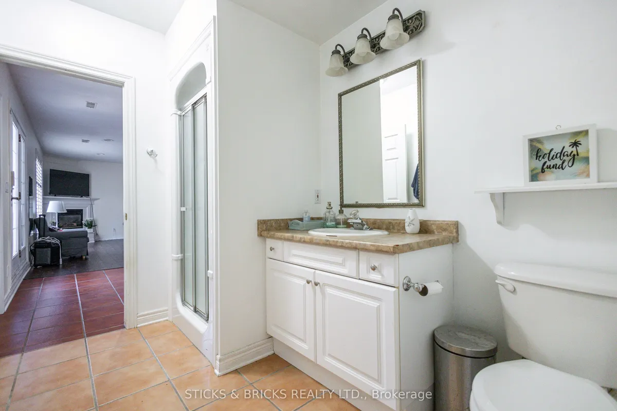 8207 Beaver Glen Drive, ON L2H 3K5