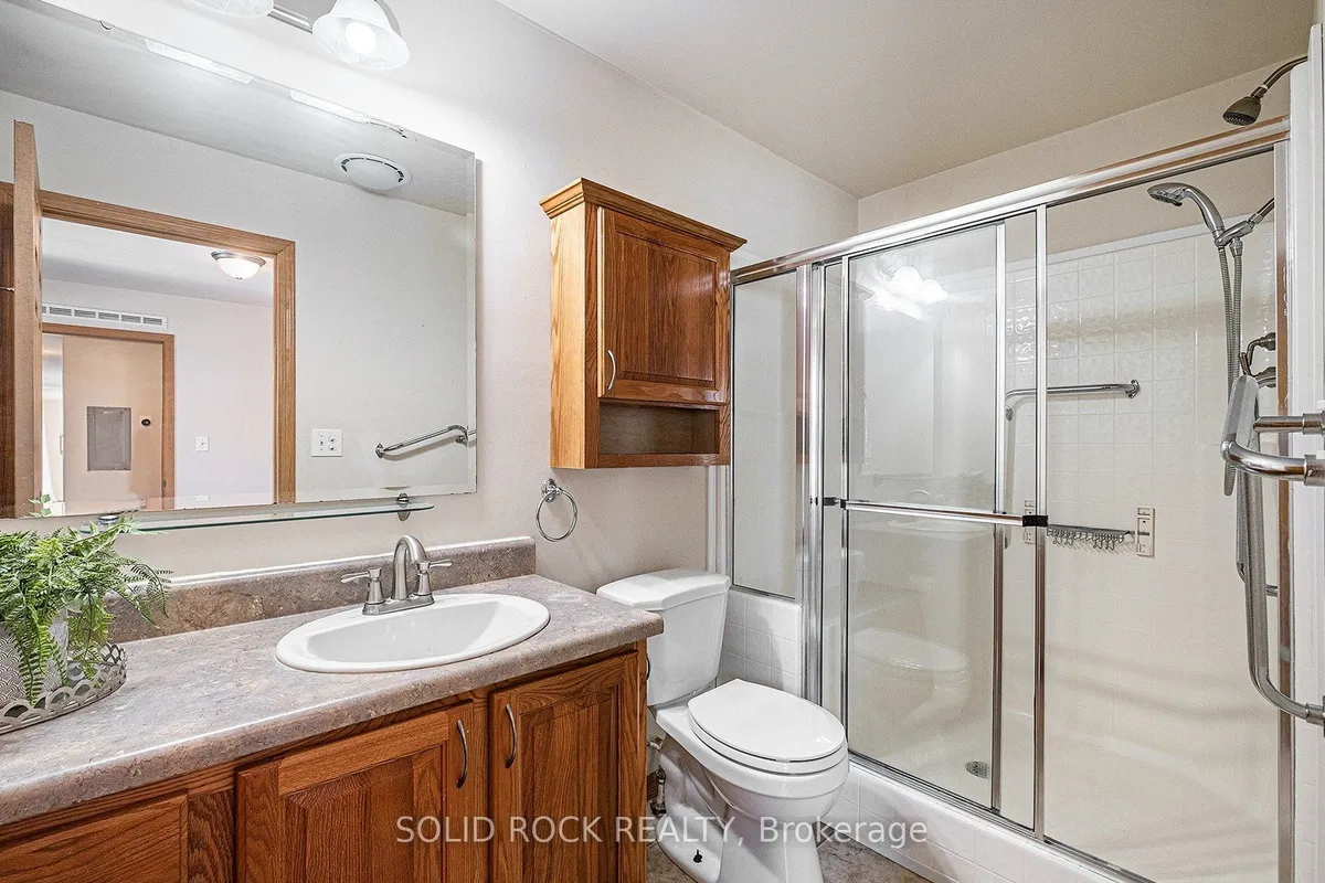 65 Vanier Road, ON K2H 7P6