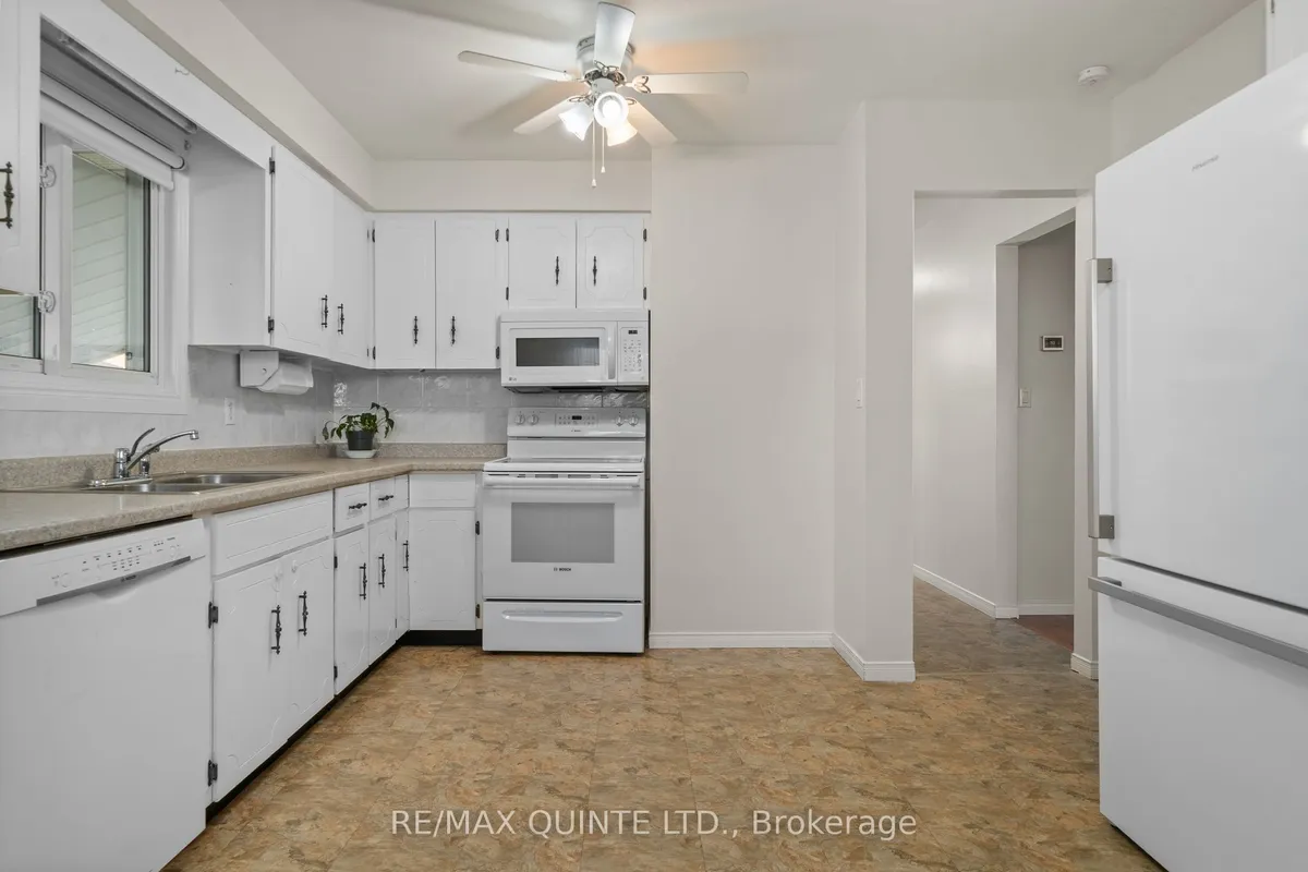 7 Herman Street, ON K8N 4W2