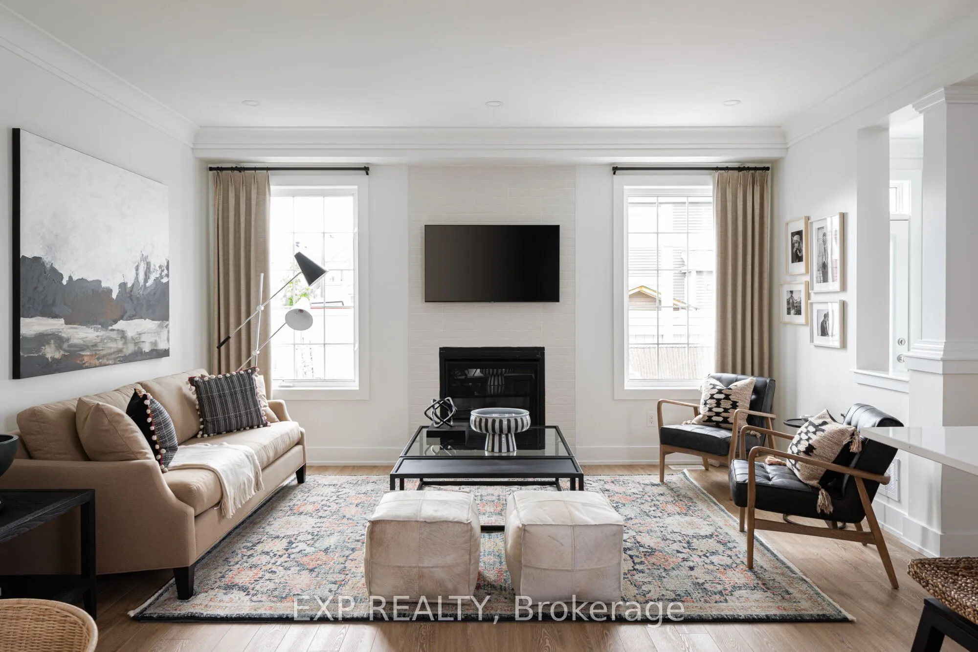 Detached living room at 2500 Half Moon Bay Road Barrhaven