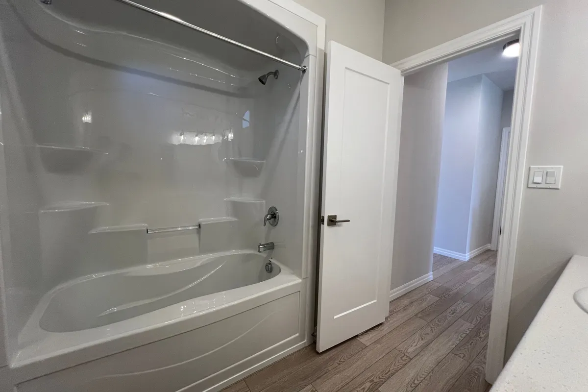 8 Hemlock Crescent, ON N5H 0B9