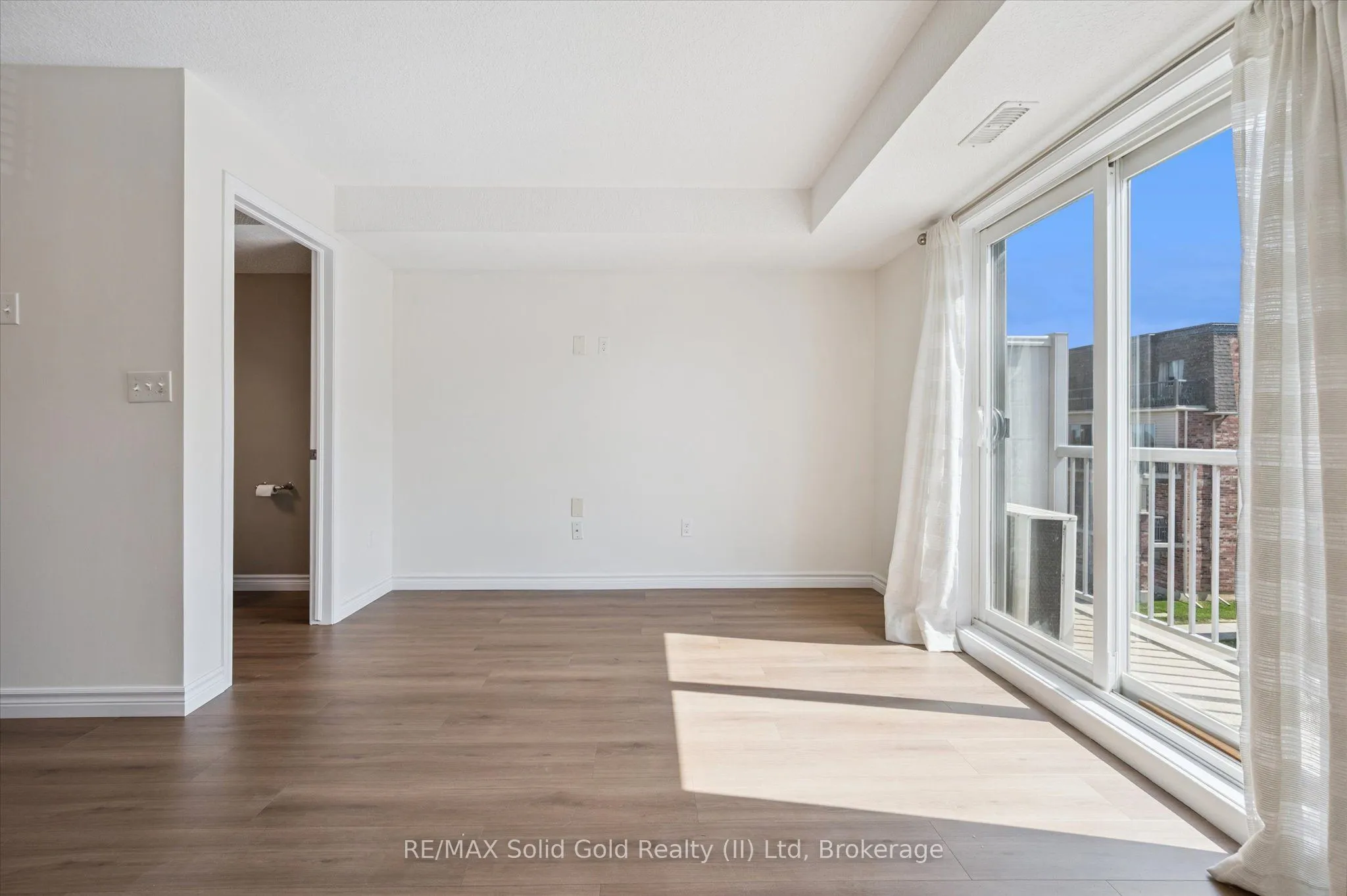 Condo Townhouse kitchen at 24 Sienna Street Kitchener