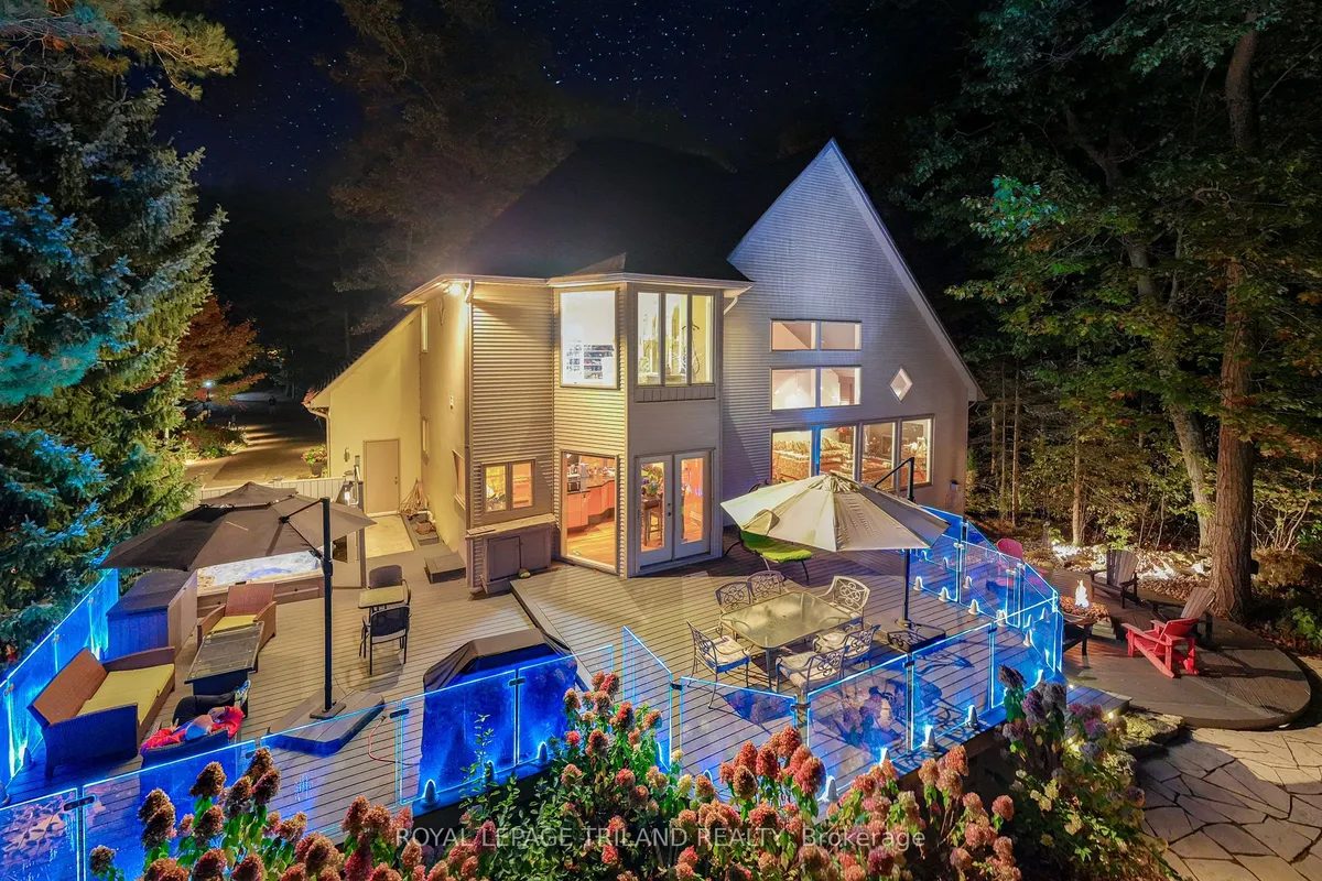 Detached 4 bedroom 3 bathroom at 10016 The Trail N/A in Lambton Shores - MLS# X12582364