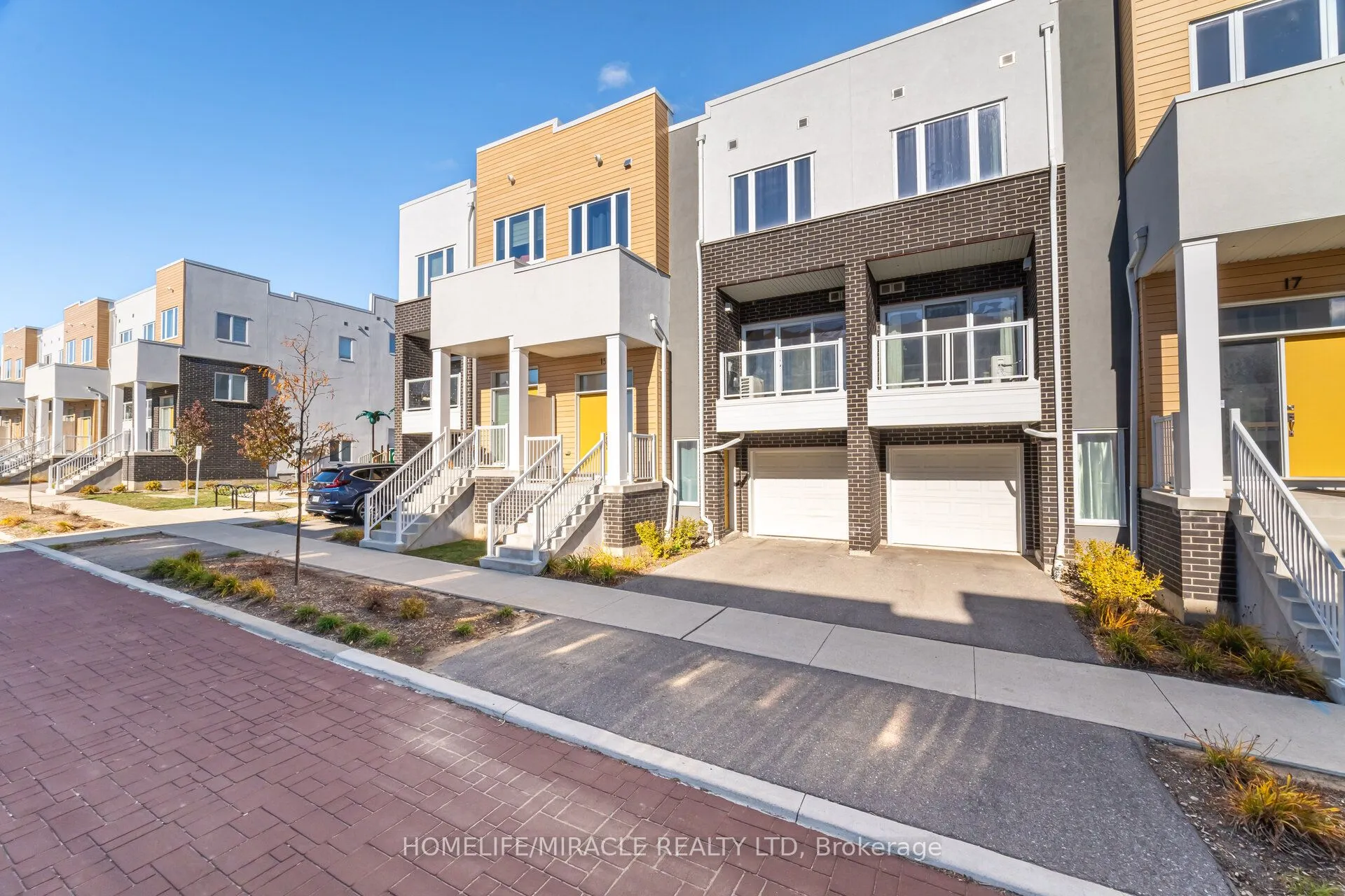 Condo Townhouse 2 bedroom 3 bathroom at 15 Visionary Avenue in Kitchener - MLS# X12584720