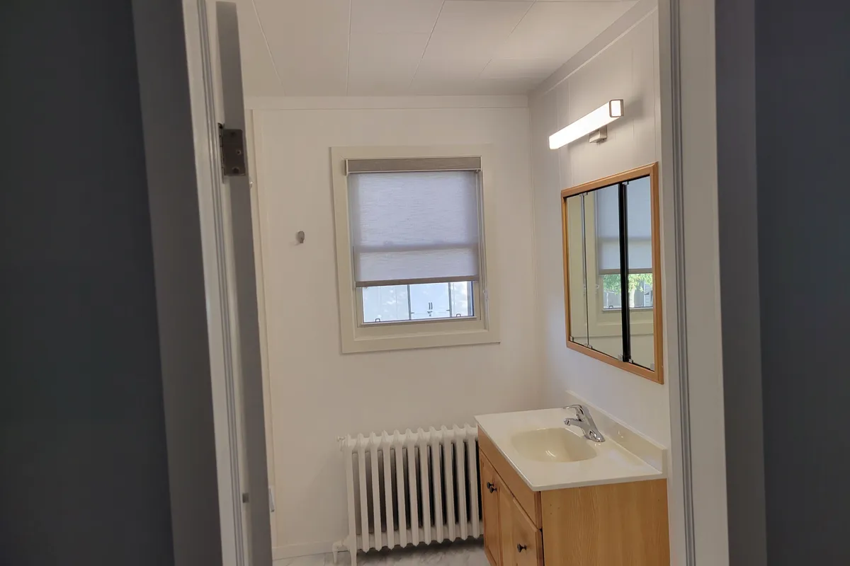 Detached living room at 107 Mackan Street Thorold