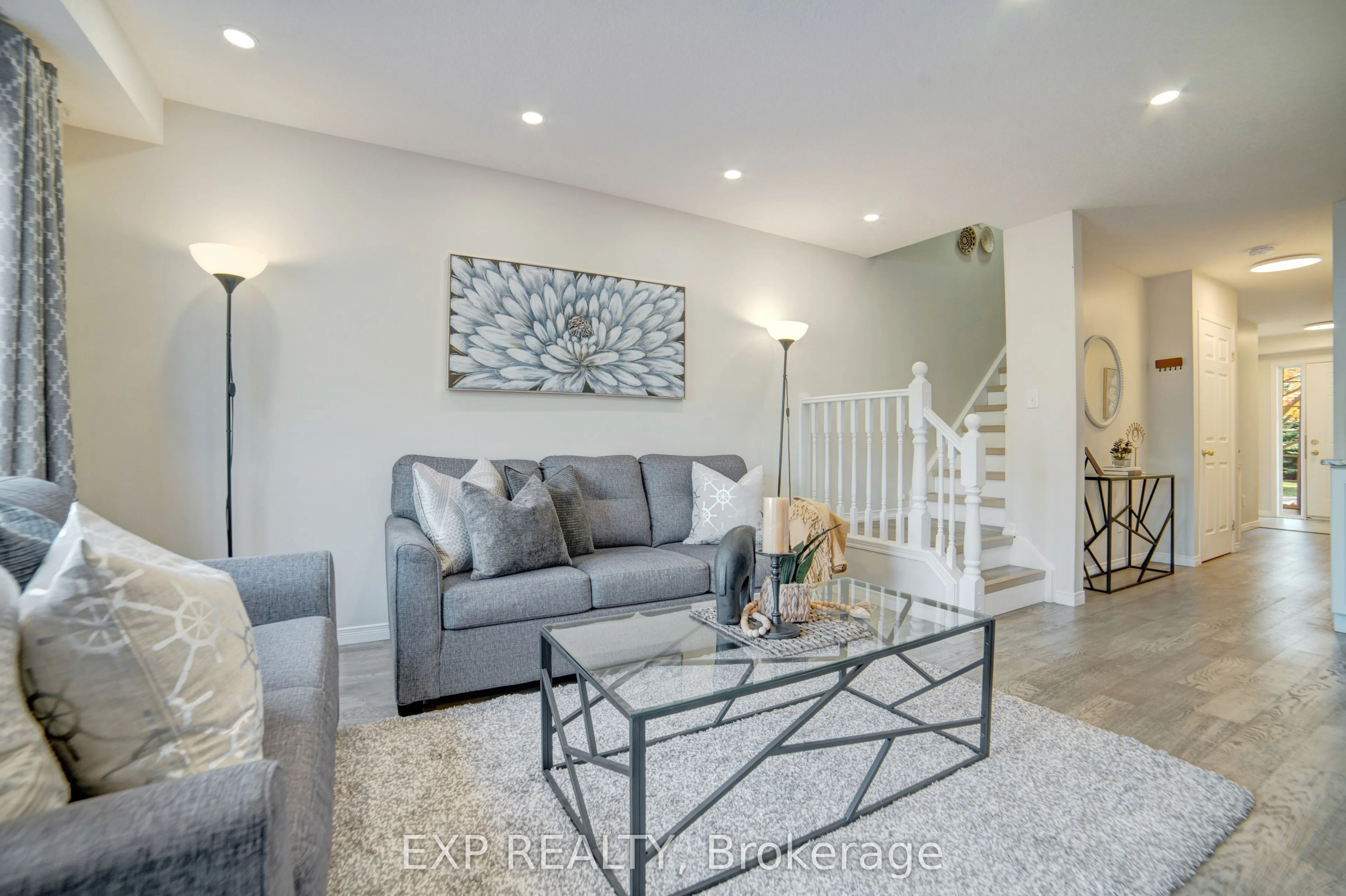 Condo Townhouse 3 bedroom 3 bathroom at 30 Bryan Court in Kitchener - MLS# X12585596