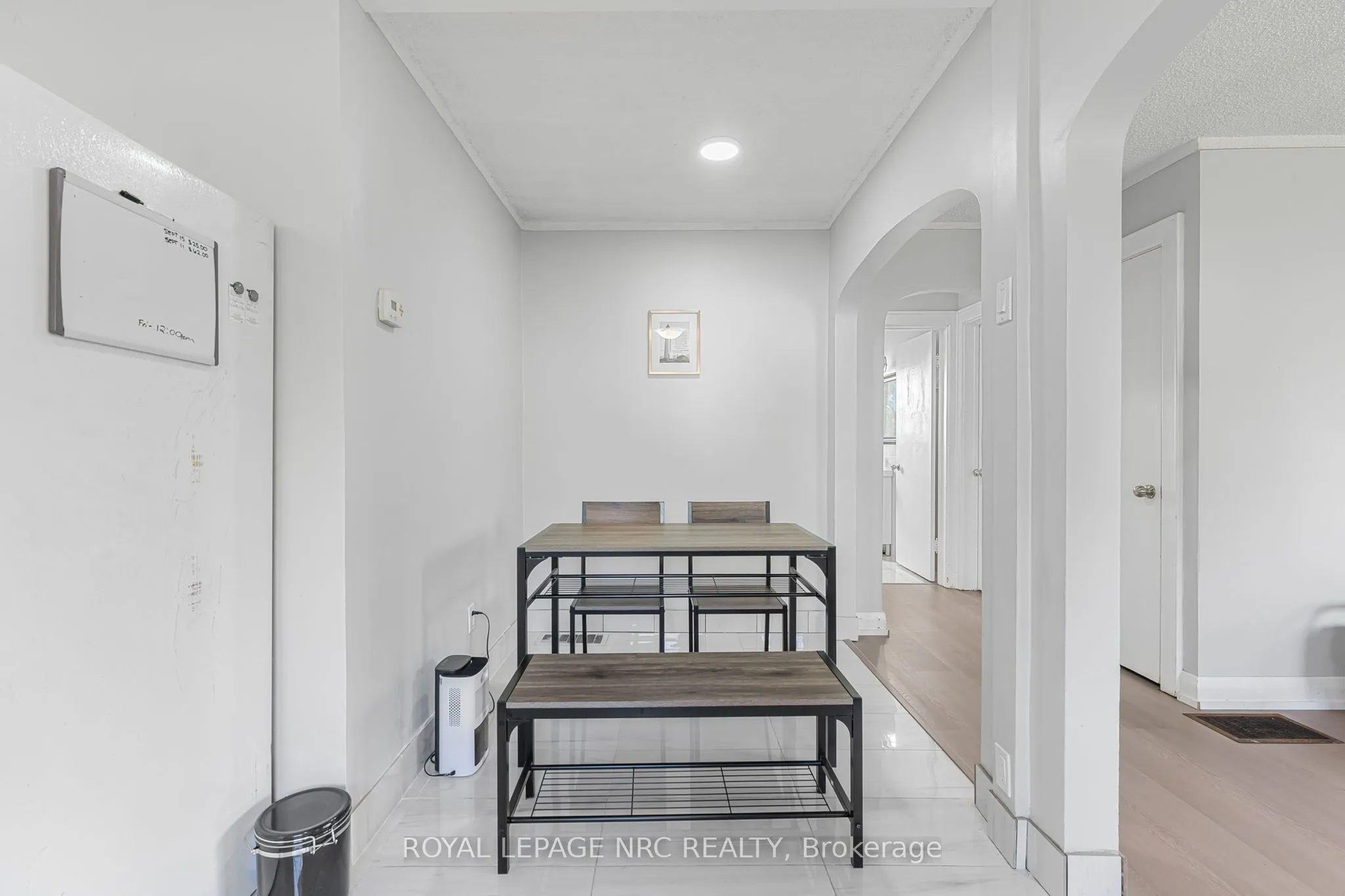 Detached interior view at 207 Elmwood Avenue Fort Erie