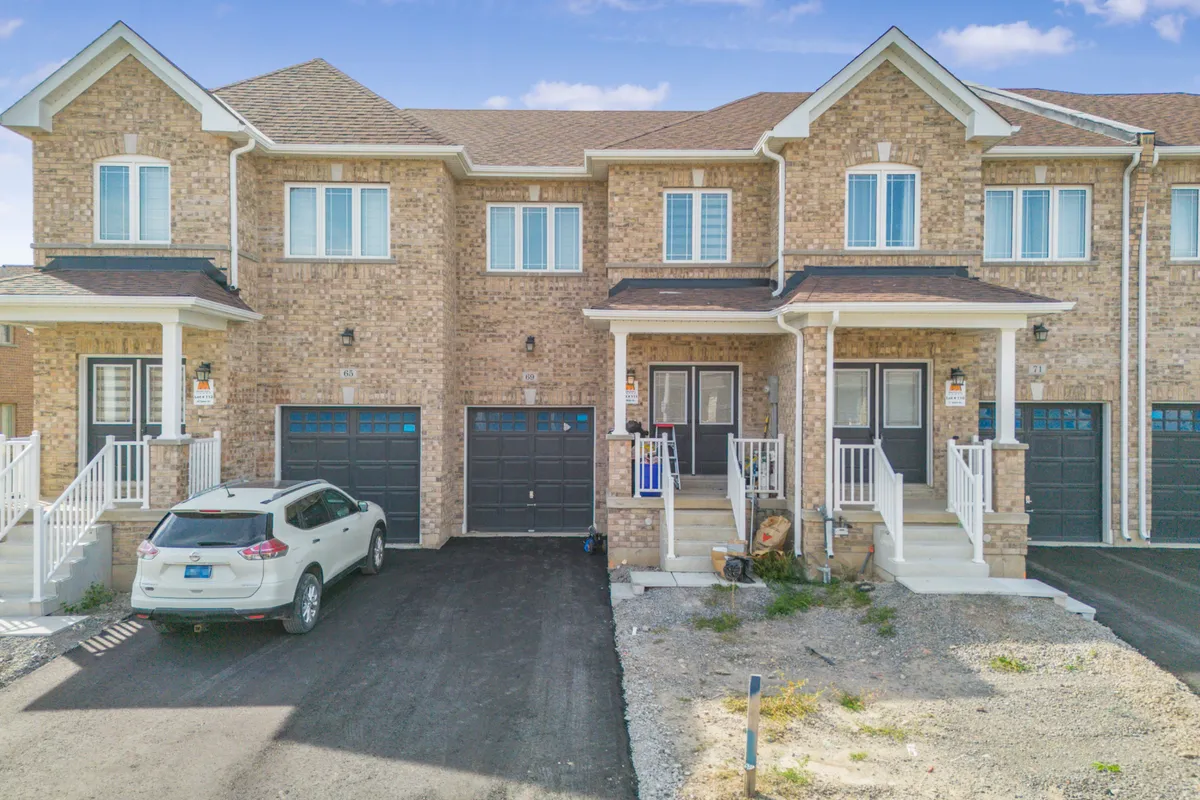 Att/Row/Townhouse 3 bedroom 3 bathroom at 69 Baker Street in Thorold - MLS# X12586532