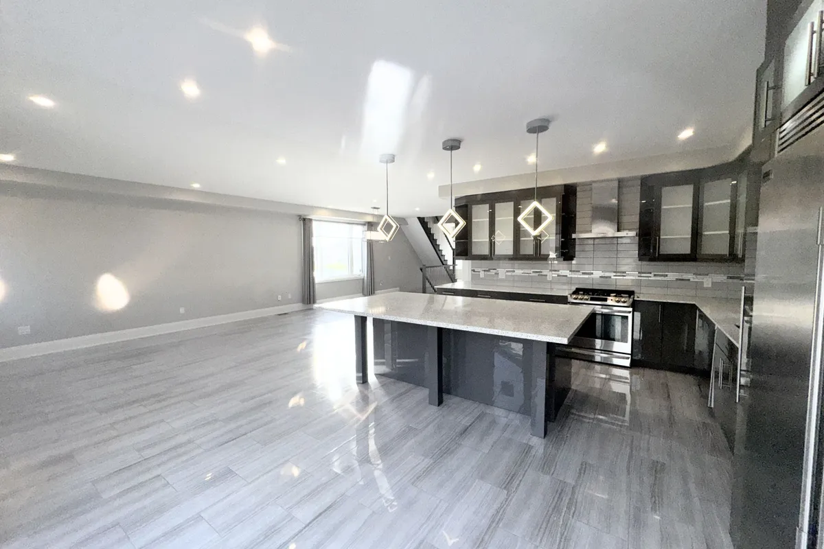 5074 Kalar Road, ON L2H 1T2